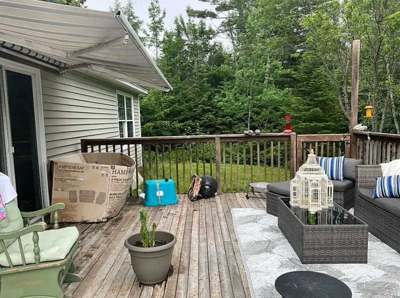 Original Outdoor Deck Transformation before Deqor AI