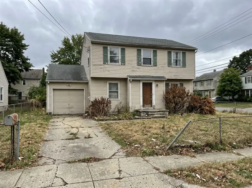 Original Curb Appeal Enhancement before Deqor AI